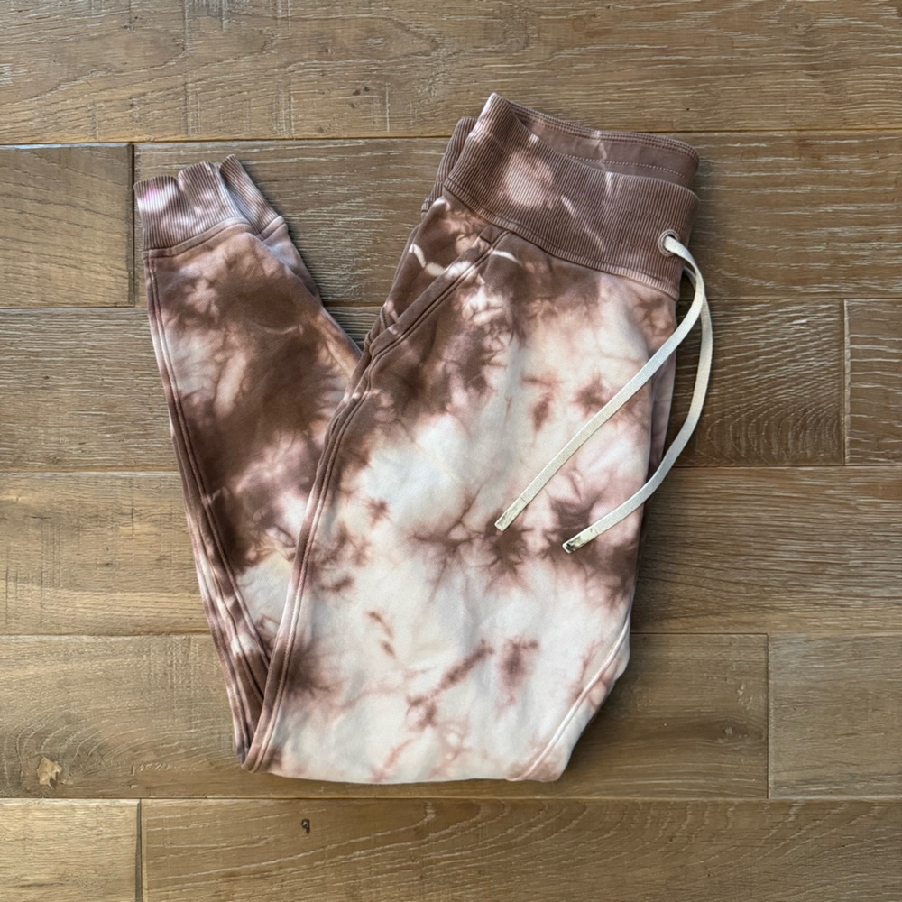 Lululemon High Rise Tie Dye Joggers